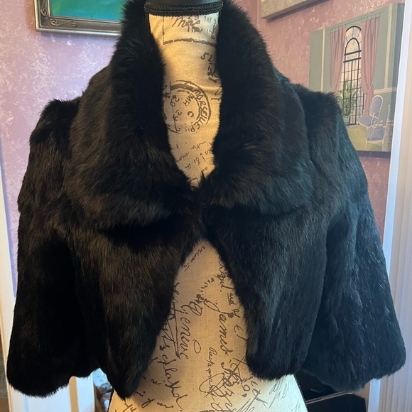 Elegant vintage 3/4 sleeve Black Fur Jacket - Picture 13 of 15